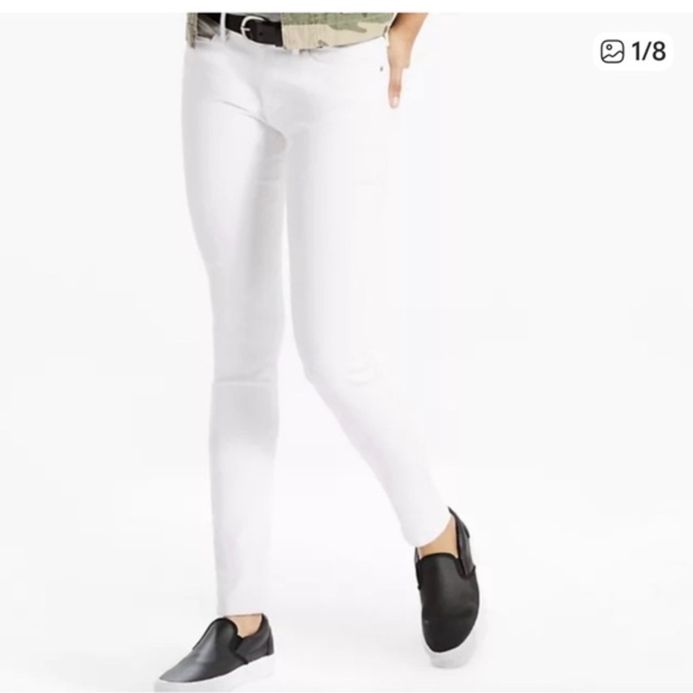 Levi’s 711 Skinny Mid Rise White 5 Pockets Women’s Jeans Size 27.
